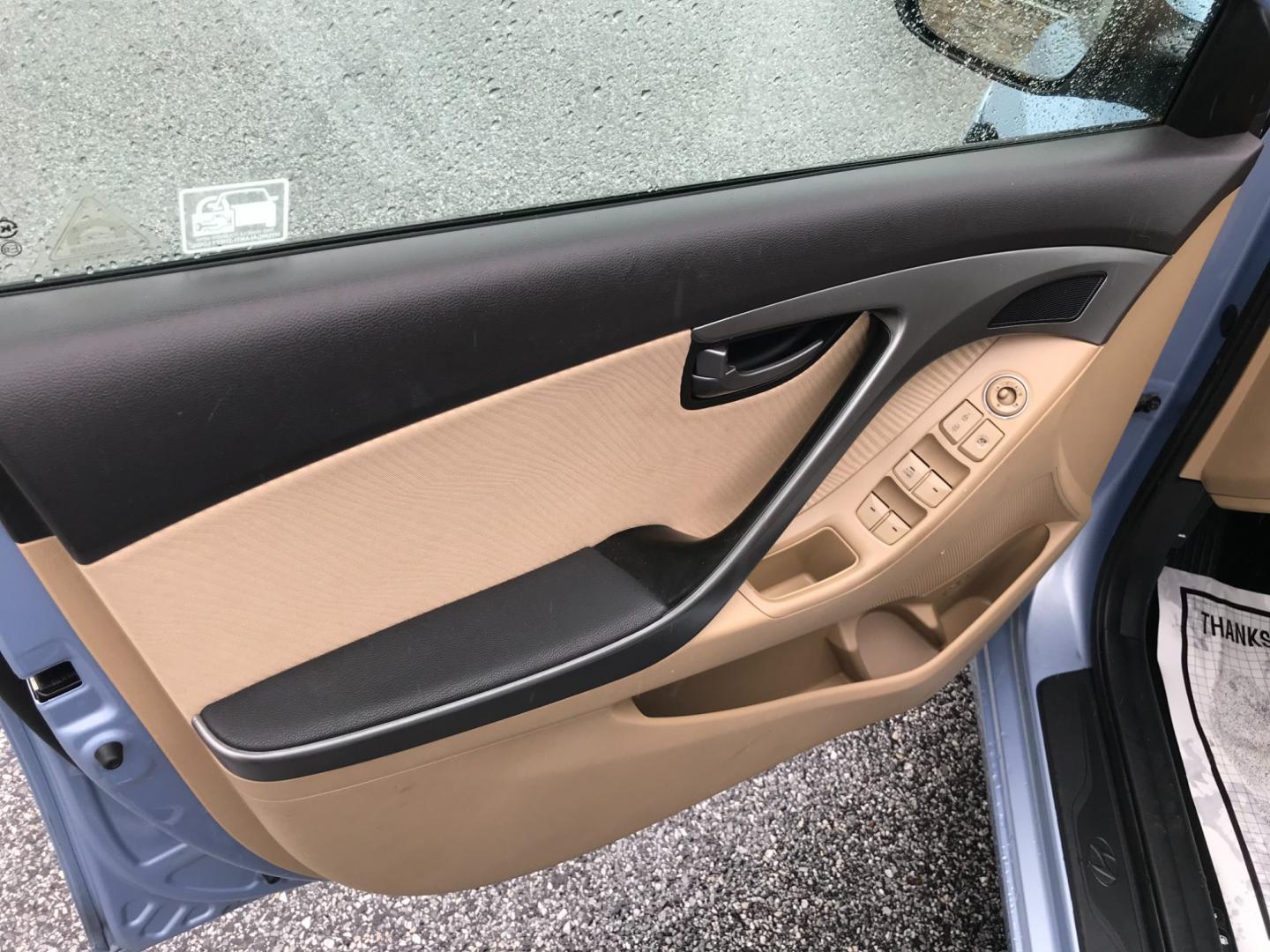 2012 Blue /Tan Hyundai Elantra GLS (KMHDH4AE0CU) with an 1.8 V4 engine, Automatic transmission, located at 577 Chester Pike, Prospect Park, PA, 19076, (610) 237-1015, 39.886154, -75.302338 - Photo#8